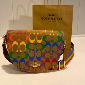 Ellen Crossbody In Rainbow Signature Canvas